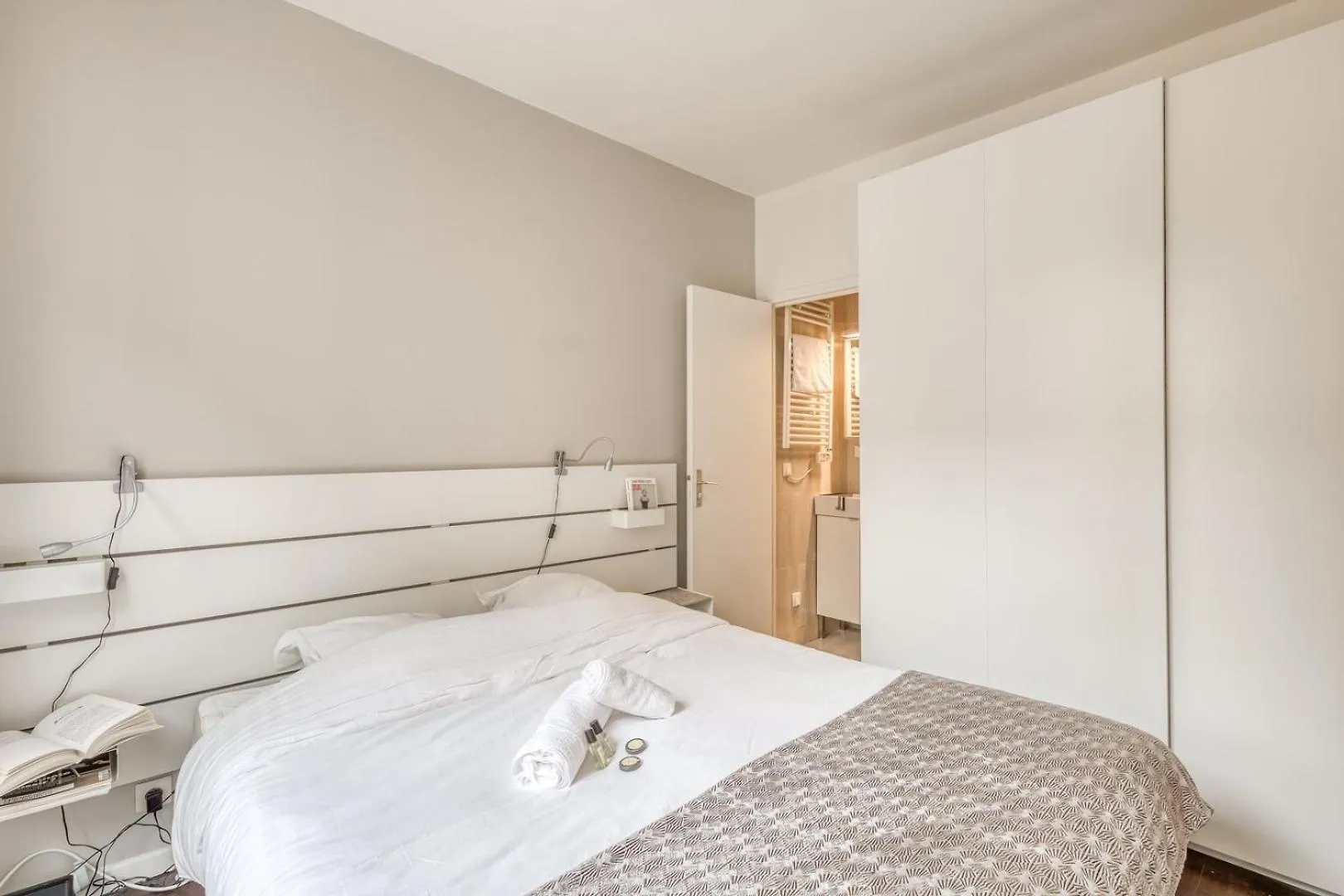 Charming Apartment Close To Gare De Lyon Paris France